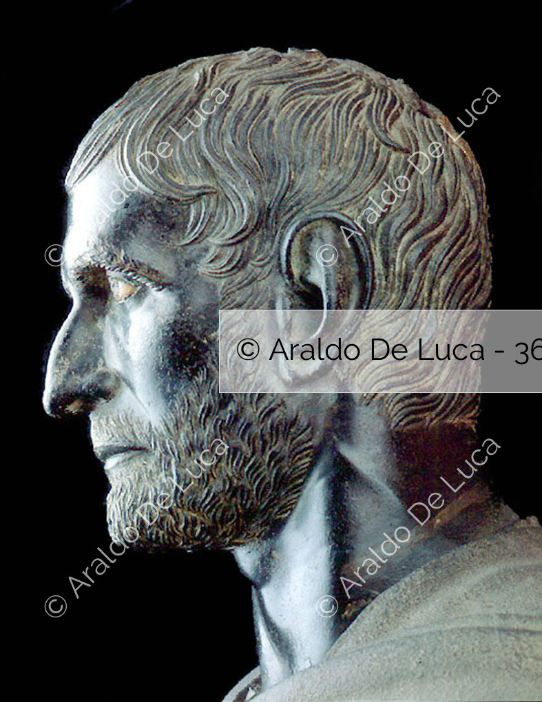 Bruto Capitolino 3690