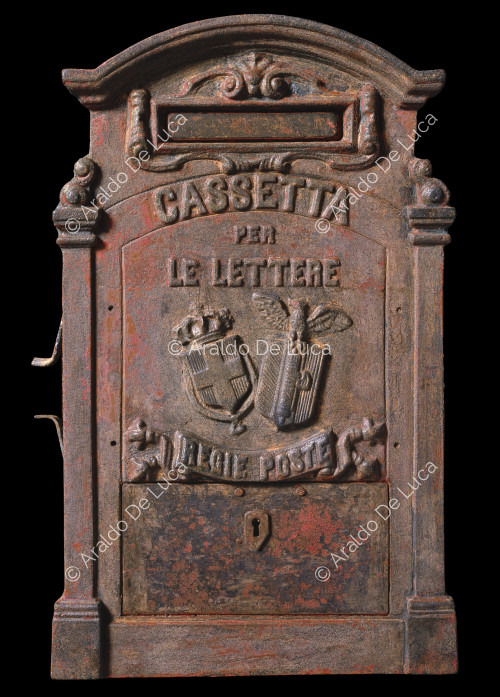 Postal box with the Savoy coat of arms and Fascio Littorio