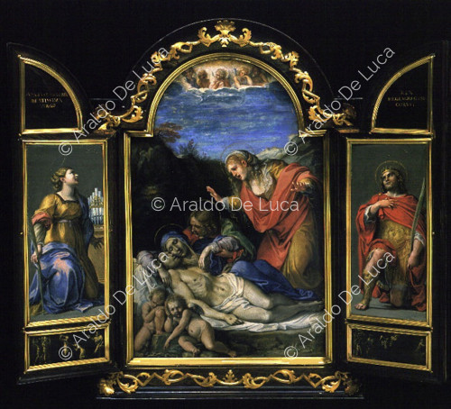 Altarolo, Innenteil mit Triptychon