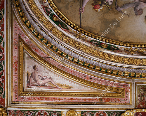Decoration with allegorical figures