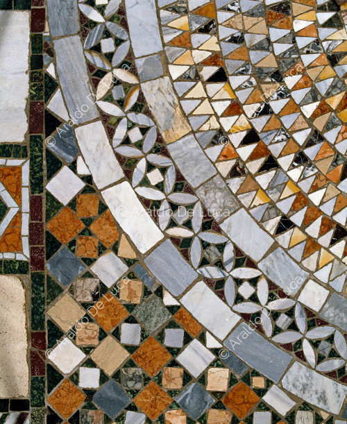 Fußboden mit geometrischem Dekor I.  Ausschnitt