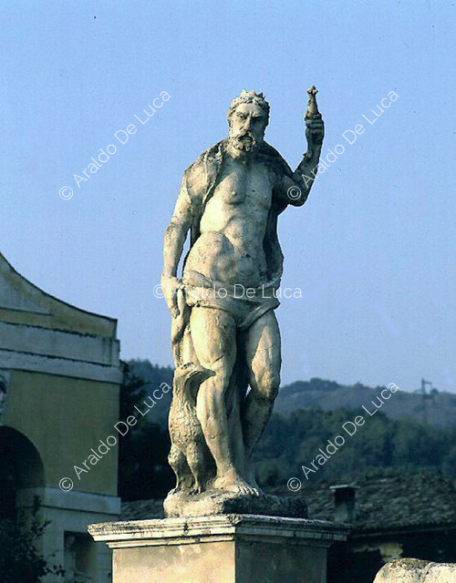 Villa Barbaro. Statue of Jupiter
