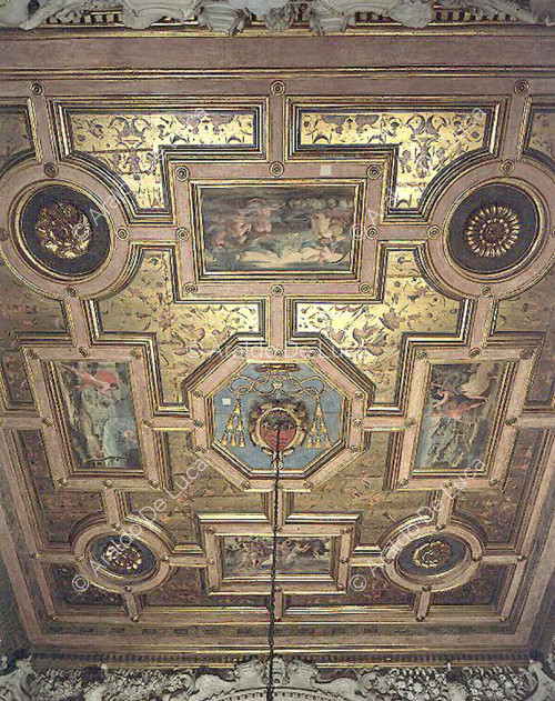 Ceiling with grotesques