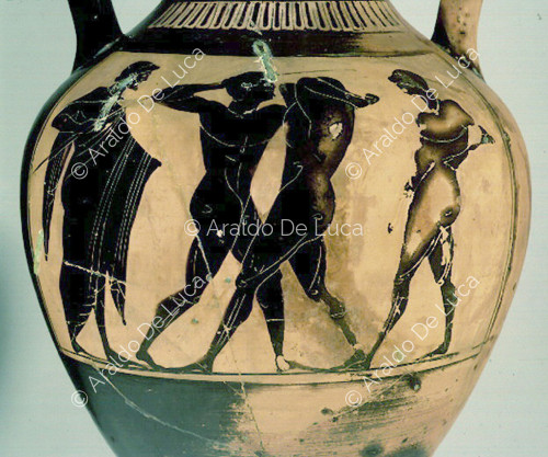 Amphore panathénaïque avec scène de combat