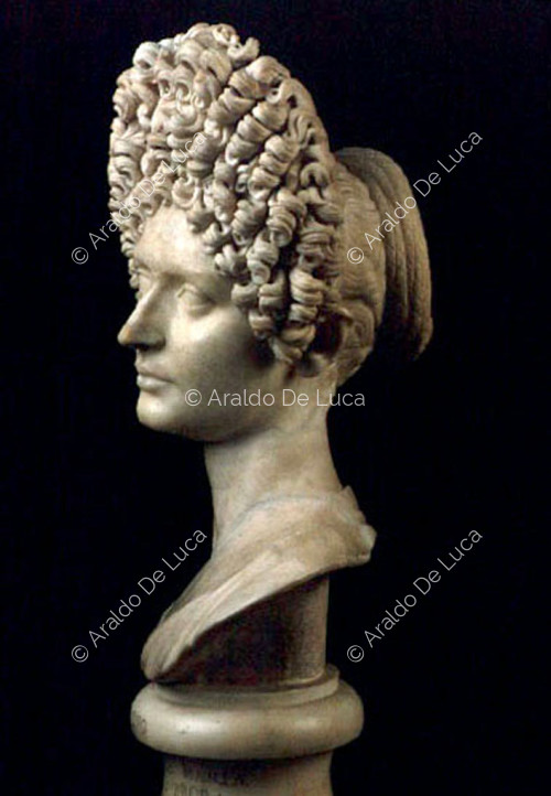 Busto retrato de mujer de época flavia