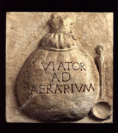 Bag of coins of a viator in aerarium