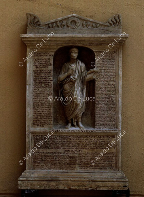 Edicola funeraria di Q. Sulpicio Massimo