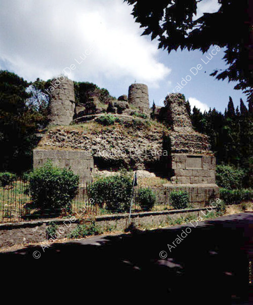 Tomb of the Horatii and Curazi