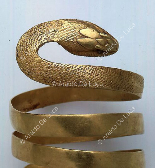 Bracelet spirale tête de serpent