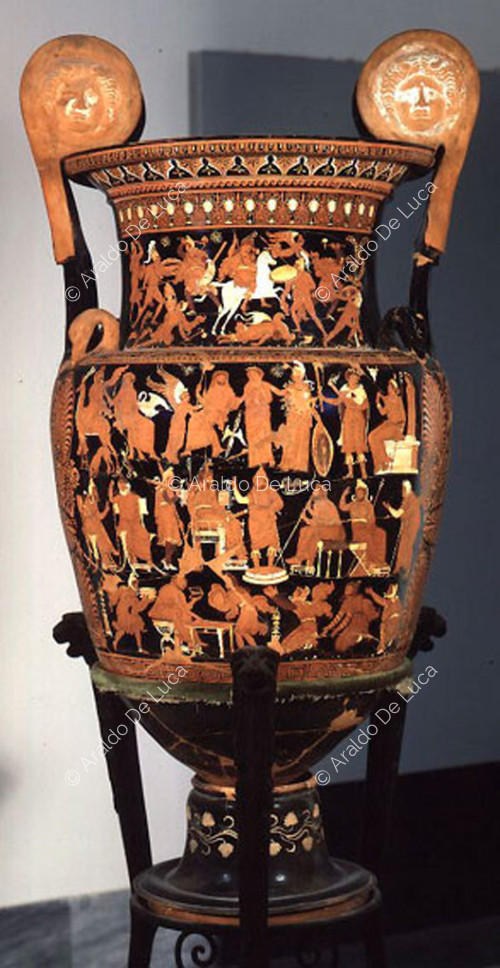 Vase of Dario. Side A