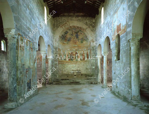 Église Santa Maria in Foro Claudio, intérieur