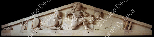 Frontone del tempio di Artemide
