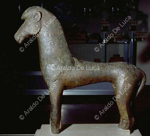 Statuetta di cavallo in bronzo