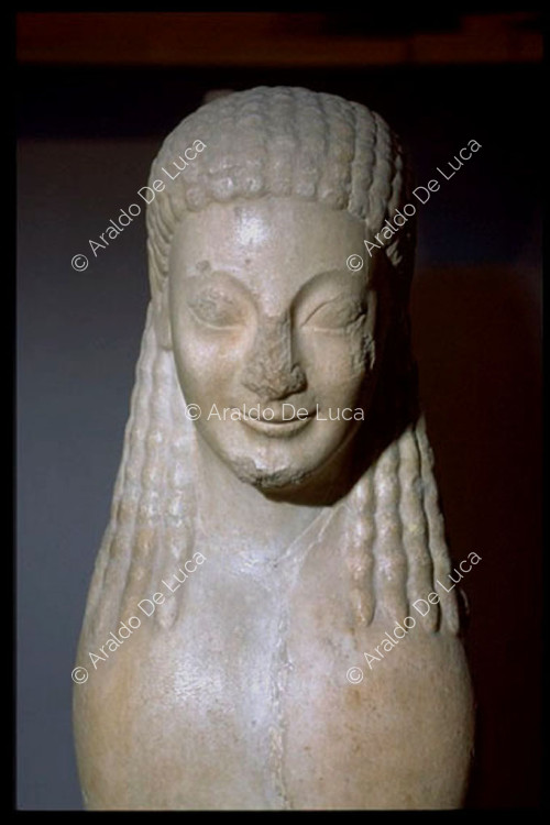 Estatua de mármol de la esfinge