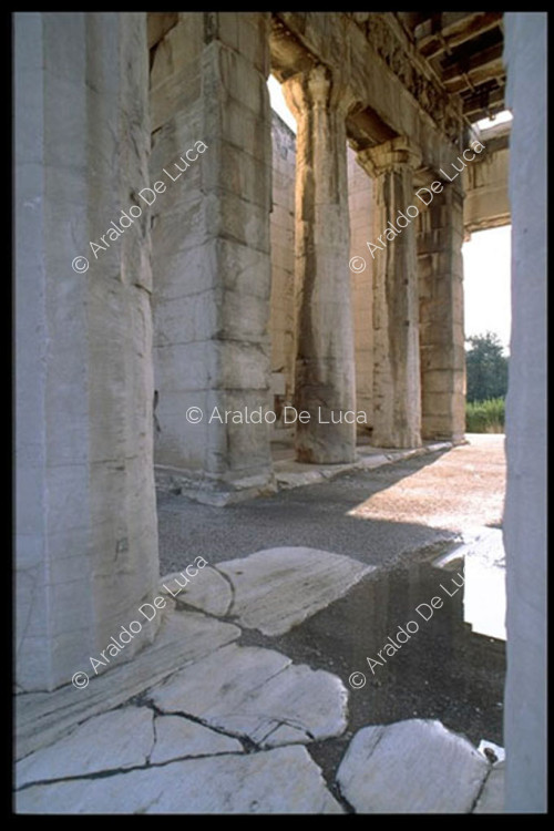 Eingang zum Tempel des Hephaistos