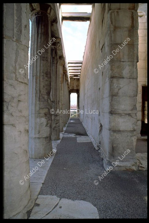 Korridor der Peristasis des Tempels von Ephesus