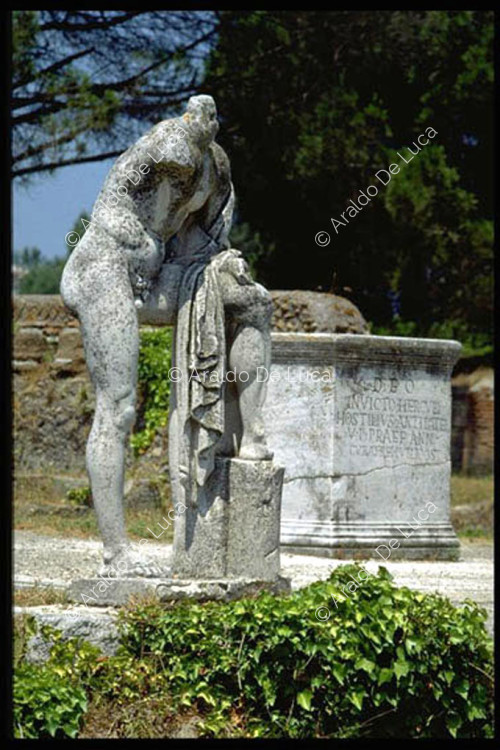Statue des Herkules, im gleichnamigen Tempel