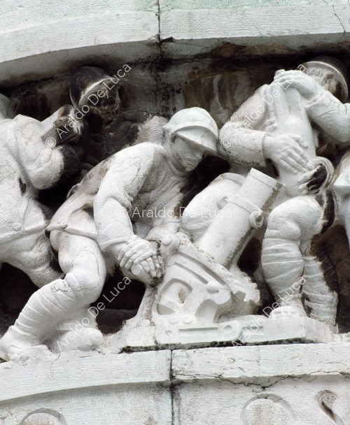 Monumento a los caídos, detalle