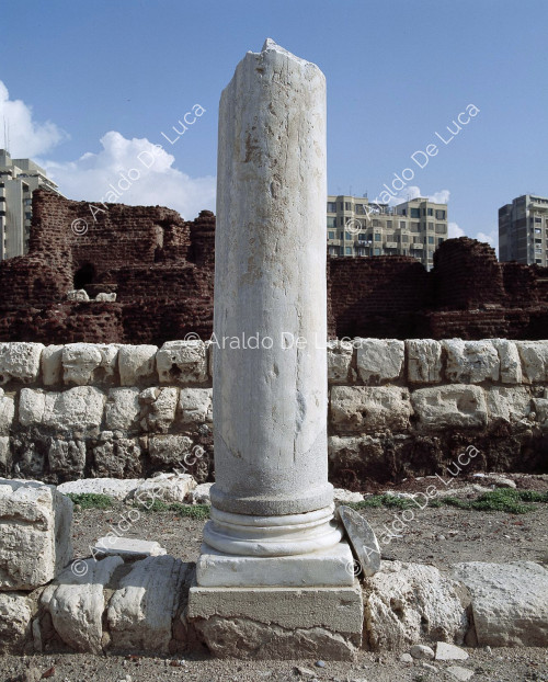 Fragmento de columna del teatro romano de Kom El-Dikka