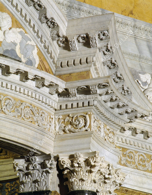 Cornice architettonico-decorativa - Estasi di Santa Teresa, particolare