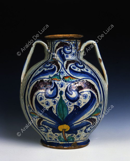 Vaso in ceramica dipinta
