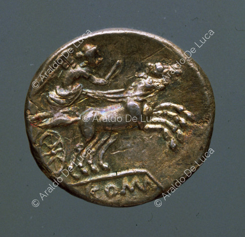 Victory driving chariot - Roman Republican silver