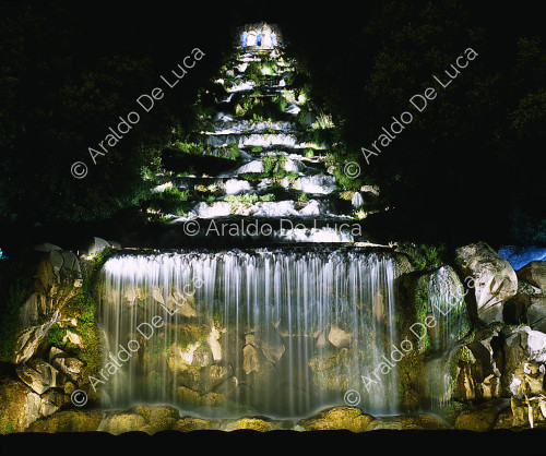 Illuminated waterfall fountain