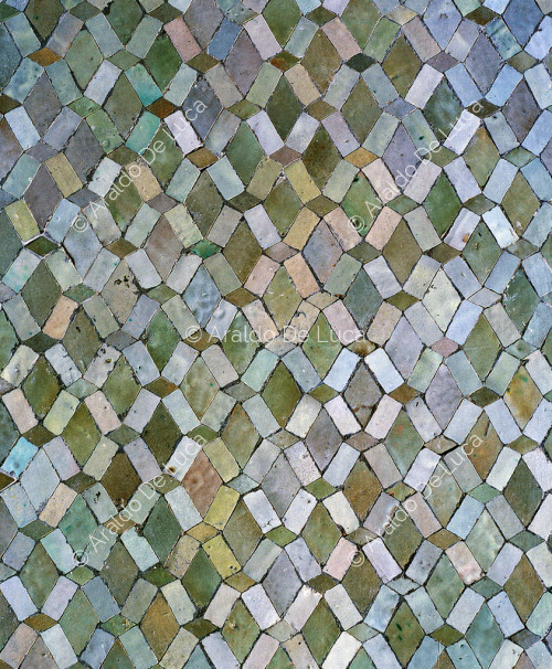 Detalle del mosaico trabajado en la mezquita