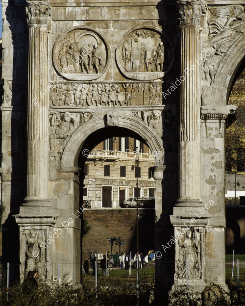 Arco de Constantino, detalle