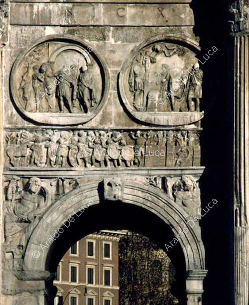 Arco de Constantino, detalle