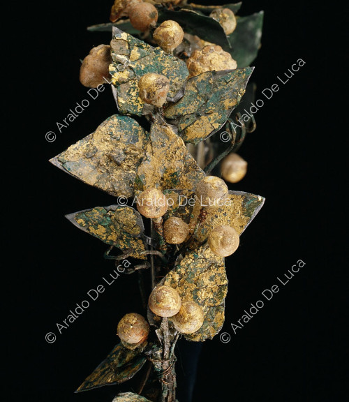 Corona de hojas de hiedra