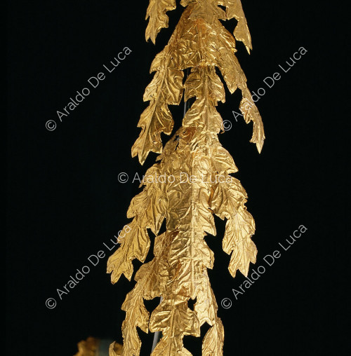 Corona de hojas de roble
