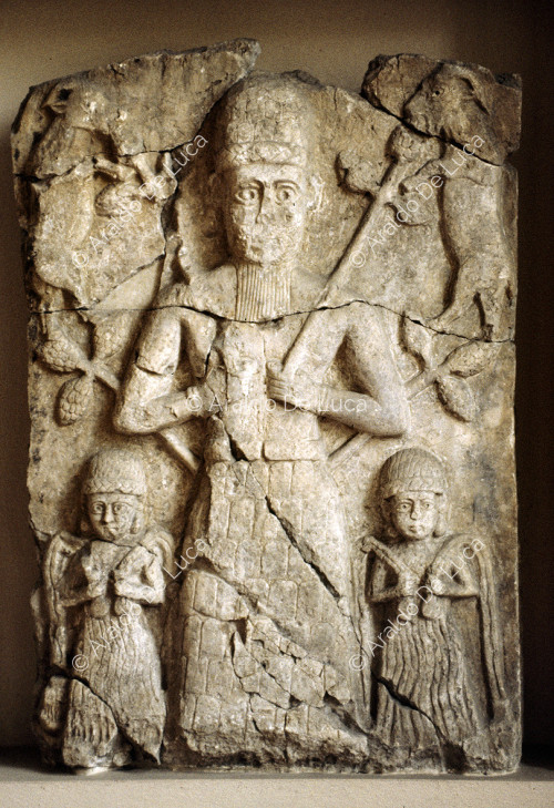 Relieve de piedra Asirio-Babilónico