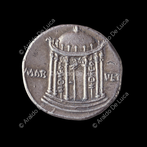 Temple of Mars Ultor , Roman Imperial Denarius minted by Augustus
