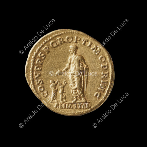 Trajan in toga gives food to children, Roman imperial aureus of Trajan