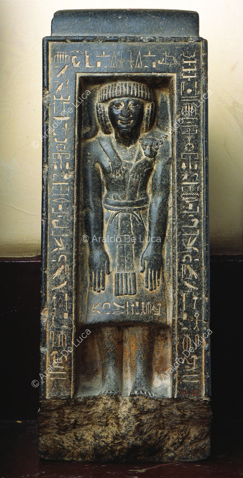 Statue im 'naos' des Ptahmose