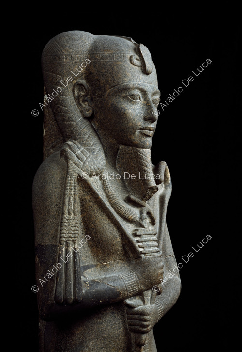 Tesoro de Tutankamón. El dios Khonsu disfrazado de Tutankamón