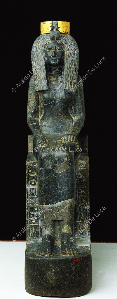 Estatua de Aset, madre de Tutmosi III