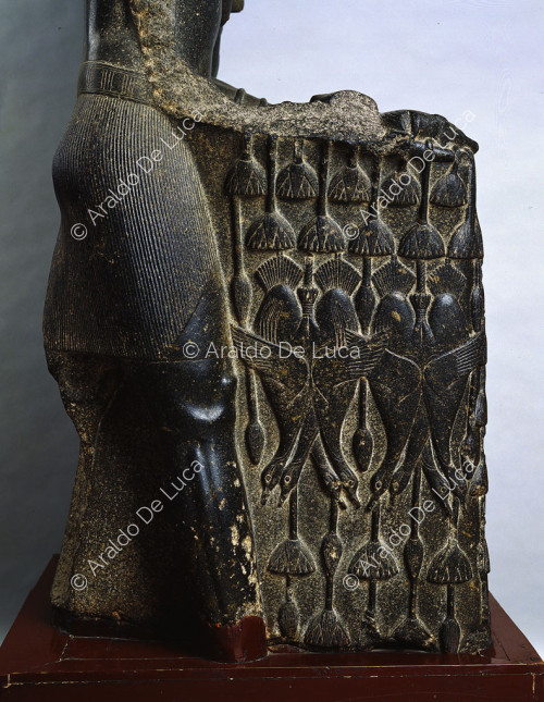 Estatua doble de Amenemhat III representado como el dios Nilo