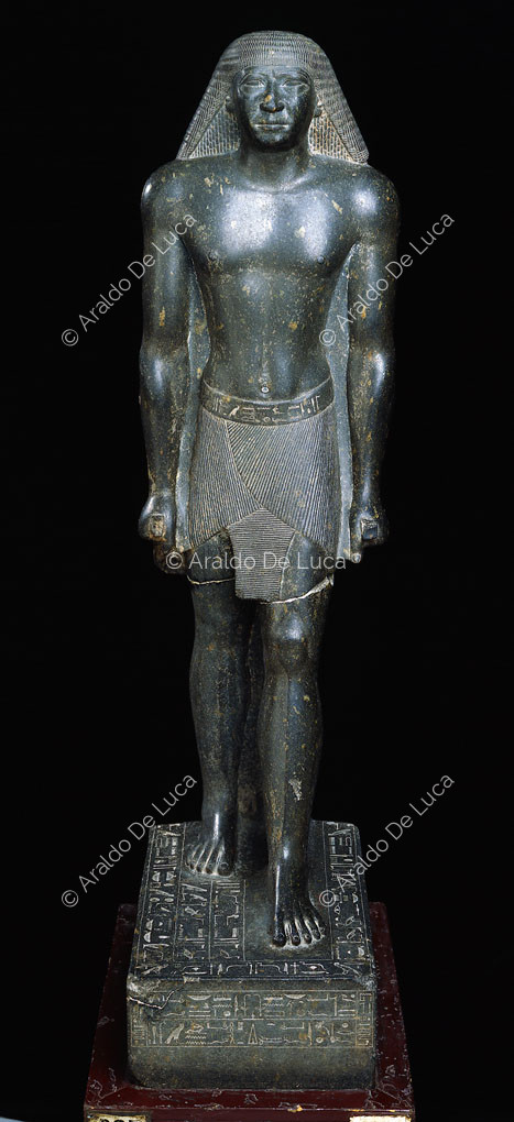 Statue of Montuemhat