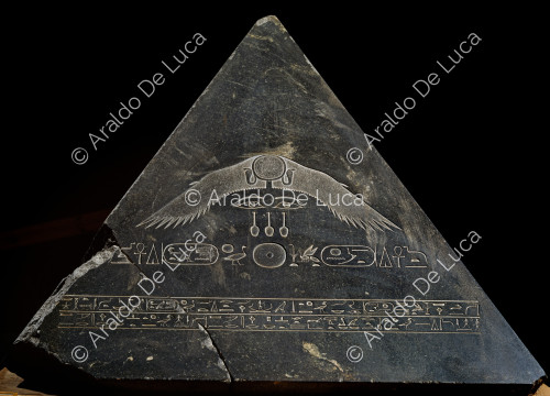 Pyramidion de la pyramide d'Amenemhat III