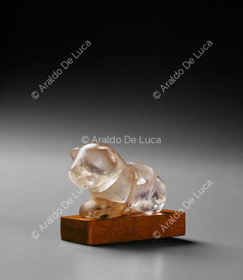 Figurine féline (lionne ou panthère)