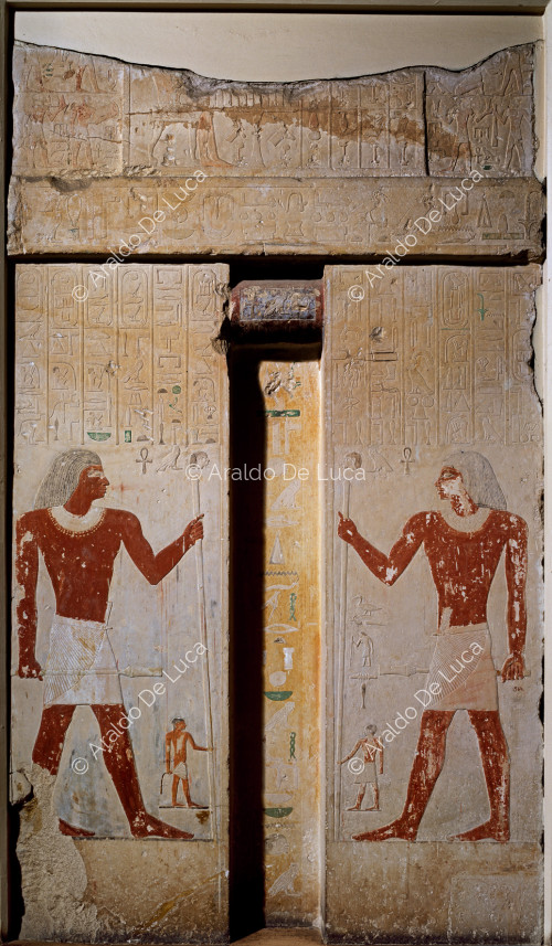 Falsche Tür von Tep-em-ankh (er war der Siegelbewahrer von Oberägypten während der 5. Dynastie))