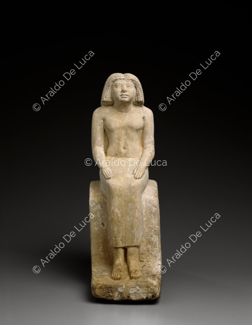 La familia de Neferherenptah. Estatua de la hija Meretites