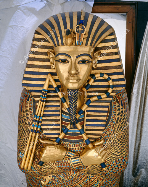 Der Schatz des Tutanchamun. Zweiter Holzsarkophag