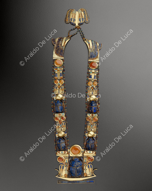 Treasure of Tutankhamun. Necklace with scarabs