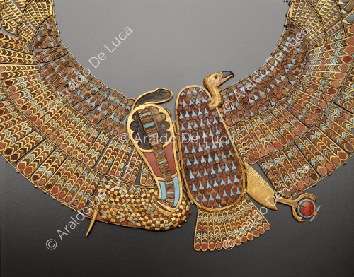 Tesoro de Tutankamón. Collar de las dos damas (Uadjet y Nekhbet)