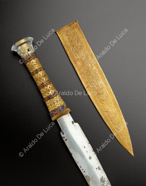 Iron dagger with scabbard