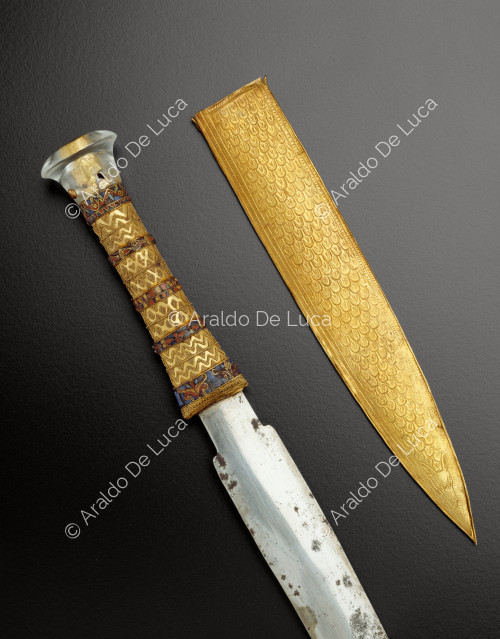 Iron dagger with scabbard