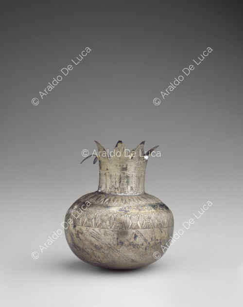 Tesoro di Tutankhamon. Vaso in argento